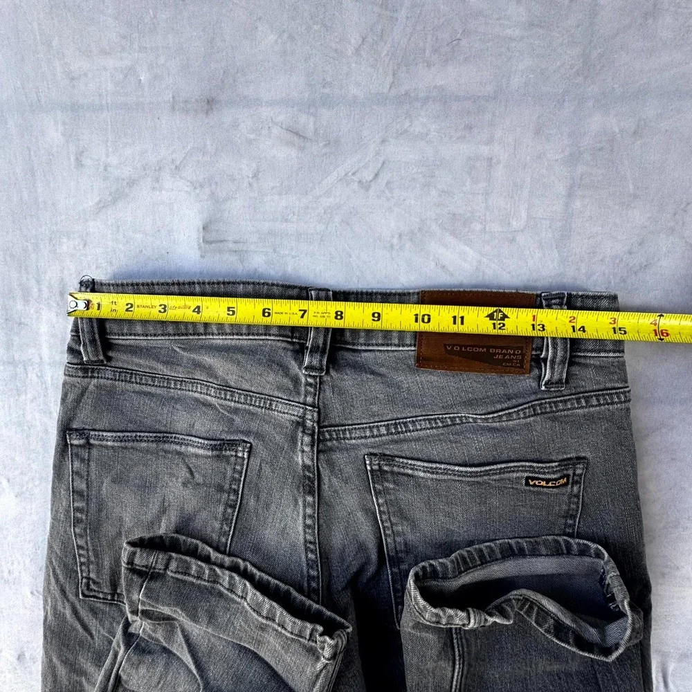 Volcom Vorta Slim Straight Jeans Men's 30 Gray Denim Zip Fly Streetwear Classic
